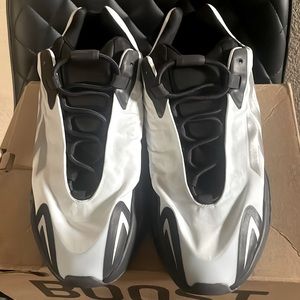 Yeezy size 11 frost blue